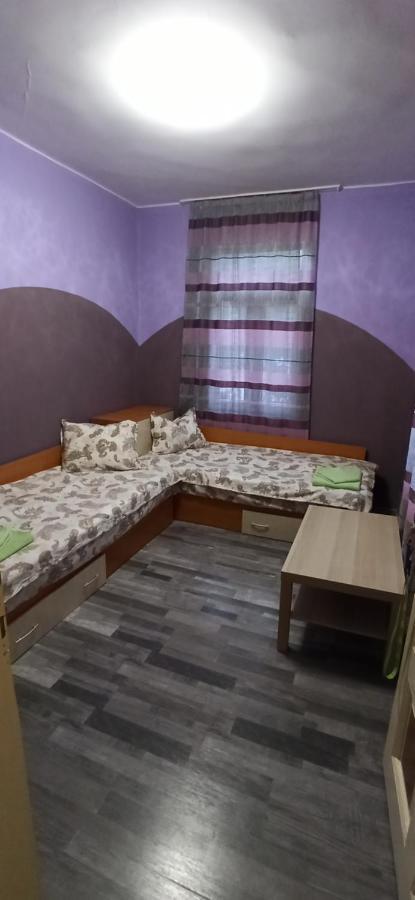 Къща Hotel Gabrovo Buitenkant foto